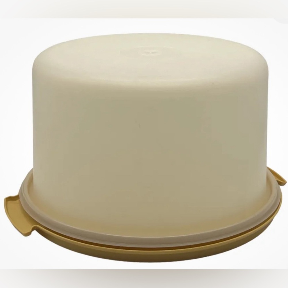 Vintage Large Round Tupperware Cake Carrier, Harvest Gold